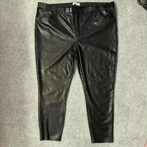NWOT Abercrombie & Fitch Skinny Ultra High Rise Faux Leather Pant Sz 37/24L‎